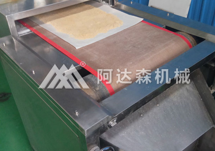 微波干燥機(jī)的特點(diǎn)優(yōu)勢(shì)：節(jié)能效率高、工藝先進(jìn)